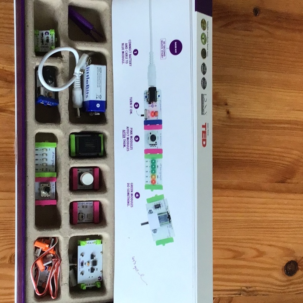 LittleBits Base Kit - Picture 2 of 2